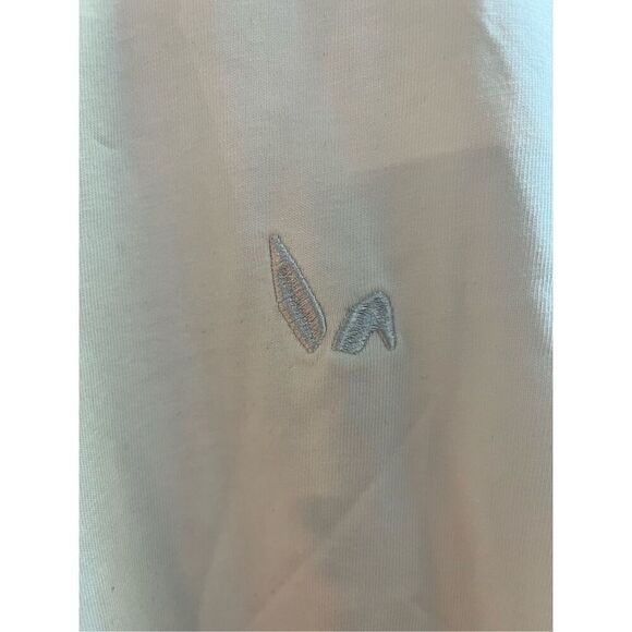 Pride Bunny White Rainbow Cuff T-Shirt sz 22 ( but unisex) NWT LGBTQ - Picture 3 of 8